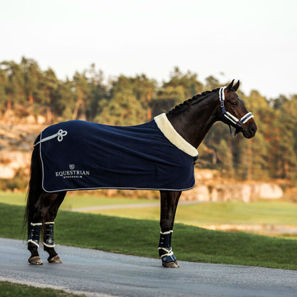 Equestrian Stockholm karvaga fliistekk NAVY - Image 3